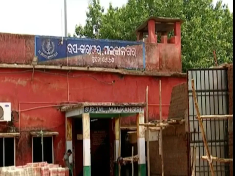  ରାଜ୍ୟରେ ଥମୁନି ଜେଲ ଅନ୍ତେବାସୀଙ୍କ ମୃତ୍ୟୁ ଘଟଣା । ମାଲାକନଗିରି ଉପ କାରାଗାରରୁ ପୁଣି ଜଣେ ଅନ୍ତେବାସୀଙ୍କ ଝୁଲନ୍ତା ମୃତଦେହ ଉଦ୍ଧାର ।