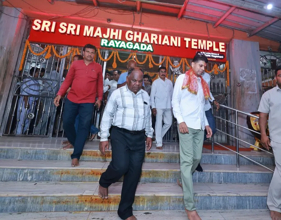  ରାୟଗଡା ଗସ୍ତରେ ୫-ଟି ସଚିବ । ବିଭିନ୍ନ ଉନ୍ନୟନ ପ୍ରକଳ୍ପର କଲେ ସମୀକ୍ଷା, ୬ରୁ ୮ ମାସ ମଧ୍ୟରେ ମା’ ମଝିଘରିଆଣୀ ମନ୍ଦିରର ହେବ ରୂପାନ୍ତରଣ ।