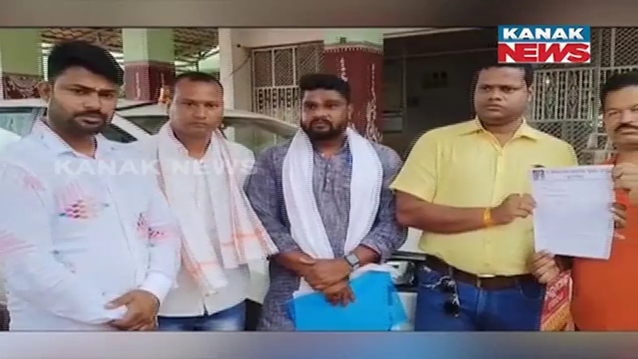  ମା’ ଶିଖରଚଣ୍ଡୀ ପାହାଡର ସୁରକ୍ଷା ଚିନ୍ତା : ଜିଲ୍ଲାପାଳଙ୍କୁ ଭେଟିଲେ ଶିଖରଚଣ୍ଡୀ ଆଞ୍ଚଳିକ ସୁରକ୍ଷା ସମିତି; ସମସ୍ୟା ସମାଧାନ ନହେଲେ ଆନ୍ଦୋଳନ ଚେତାବନୀ