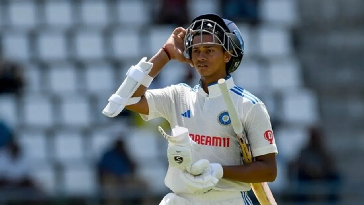  ୱେଷ୍ଟଇଣ୍ଡିଜ ବିପକ୍ଷ ଟେଷ୍ଟରେ ବିଶାଳ ସ୍କୋର ଅଭିମୁଖେ ଭାରତ । ଦ୍ୱିତୀୟ ଦିନ ଖେଳ ଶେଷ ସୁଦ୍ଧା ଦୁଇ ୱିକେଟ ରେ ୩୧୨ ରନ କରିଛି ଭାରତୀୟ ଟିମ୍