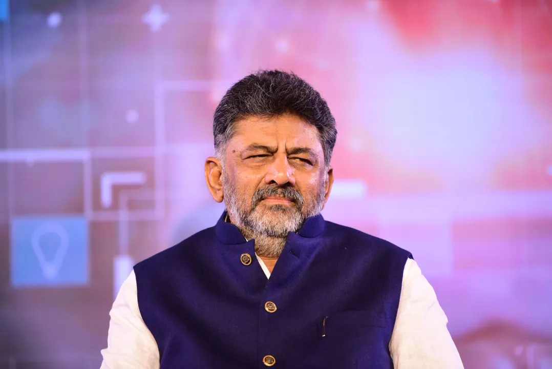  ବିକାଶ ପାଇଁ ଟଙ୍କା ନାହିଁ । କର୍ଣ୍ଣାଟକ ଉପ-ମୁଖ୍ୟମନ୍ତ୍ରୀ ଡି.କେ ଶିବକୁମାର କହିଲେ, ନିର୍ବାଚନ ପ୍ରତିଶ୍ରୁତି ପୂରା କରିବାକୁ ଟଙ୍କା ଦରକାର । 