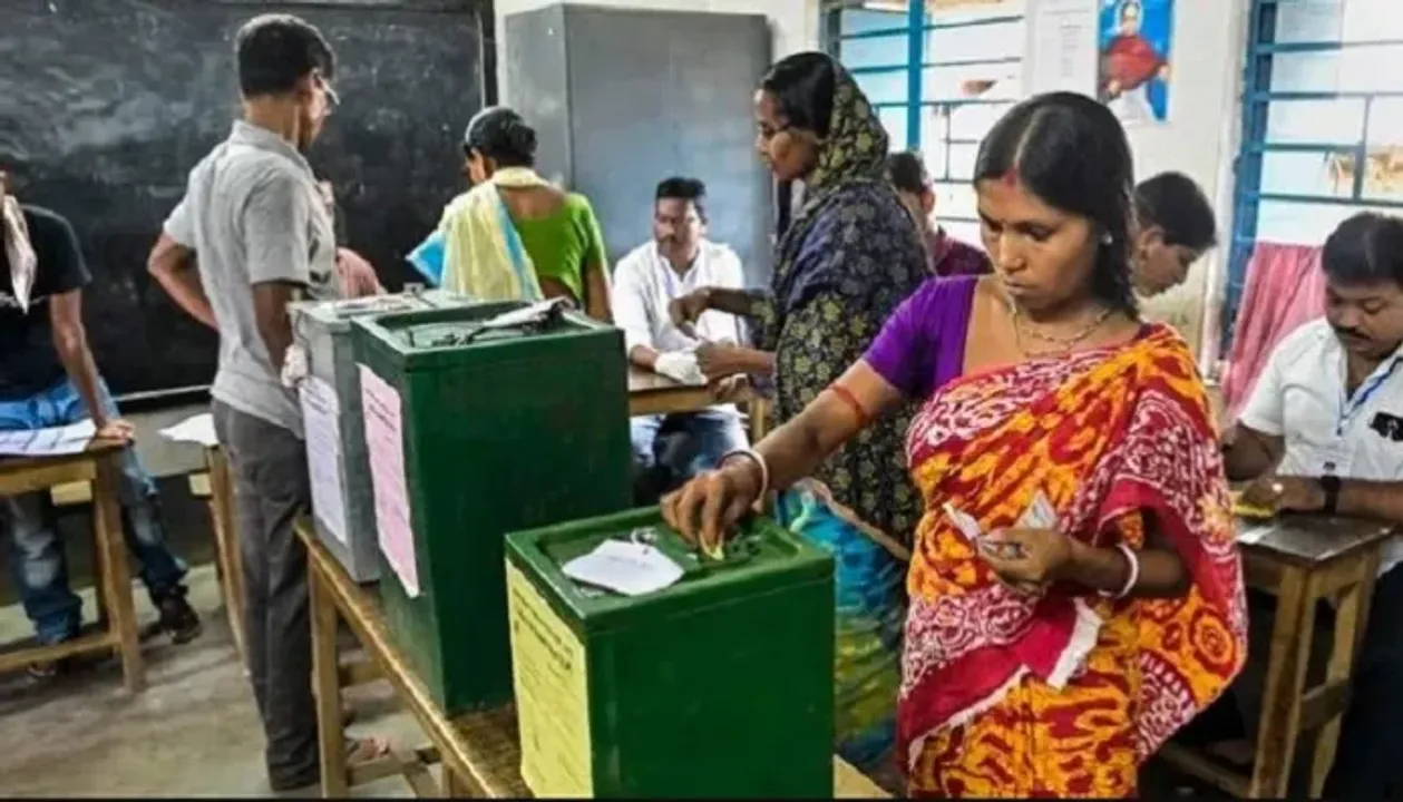  ପଶ୍ଚିମବଙ୍ଗର ୬୦୪ ବୁଥରେ ଆଜି ସାନି ନିର୍ବାଚନ : ପଞ୍ଚାୟତ ଭୋଟ ବେଳେ ହିଂସାକାଣ୍ଡ ପରେ ପୁଣି ମତଦାନ ପାଇଁ ରାଜ୍ୟ ନିର୍ବାଚନ ଅଧିକାରୀଙ୍କ ନିଷ୍ପତ୍ତି