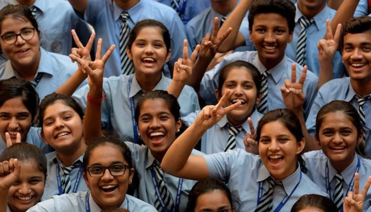  CBSEର ନୂଆ ନିୟମ , ଆସନ୍ତା ବର୍ଷ ଠାରୁ ଦ୍ୱାଦଶ ପରୀକ୍ଷା 2 ଟି ଟର୍ମରେ ହେବ ।