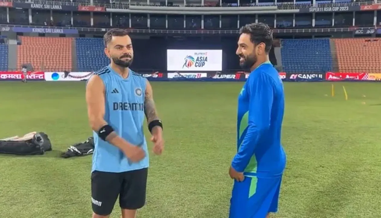  ପ୍ରାକ୍ଟିସ ସମୟରେ କୋହଲି ପଚାରିଲେ ଶରୀର ଠିକ୍ ଅଛି ତ...? ପାକିସ୍ତାନ କ୍ରିକେଟର କହିଲେ, ଯୁଆଡେ ବି ଯାଉଛି ଲୋକ କୋହଲି କୋହଲି ଚିଲାଉଛନ୍ତି । ଦେଖନ୍ତୁ ମ୍ୟାଚ୍ ପୂର୍ବର ଭିଡ଼ିଓ ।