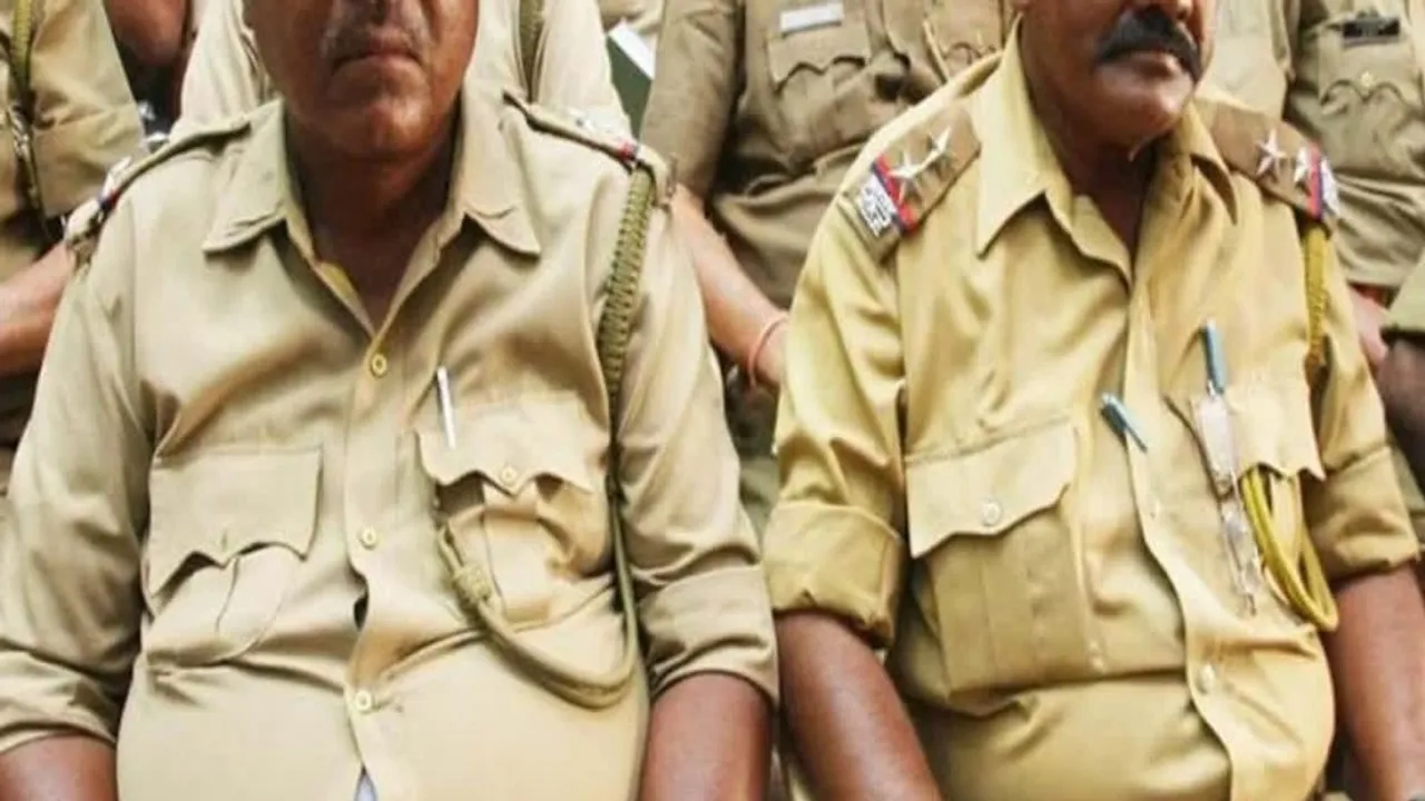  ଉତ୍ତର ପ୍ରଦେଶରେ ୫୦ ବର୍ଷରୁ ଅଧିକ ବୟସର ପୋଲିସ କର୍ମୀ ନେବେ ବାଧ୍ୟତାମୂଳକ ଅବସର ! ଯୋଗୀ ସରକାର ଜାରି କଲେ ନିର୍ଦ୍ଦେଶ