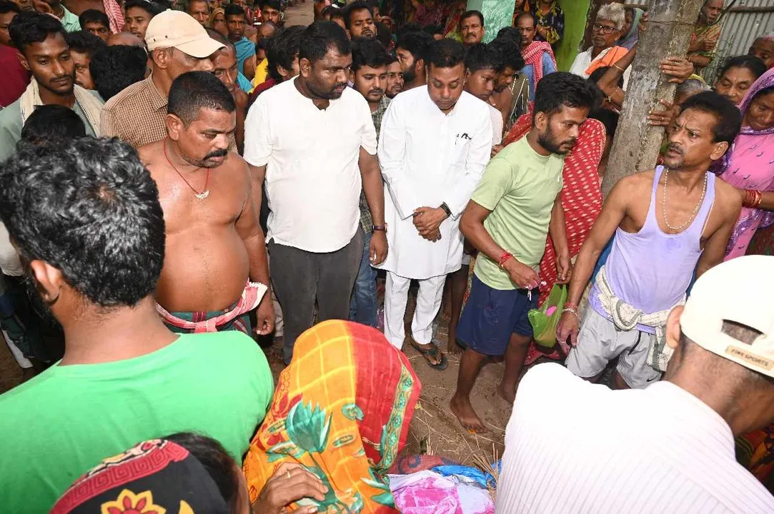  ସମ୍ବିତ ପାତ୍ର ହେଲେ ସାହା: ସୁରଟରୁ ଆସିଲା ସନ୍ତୋଷଙ୍କ ଶବ