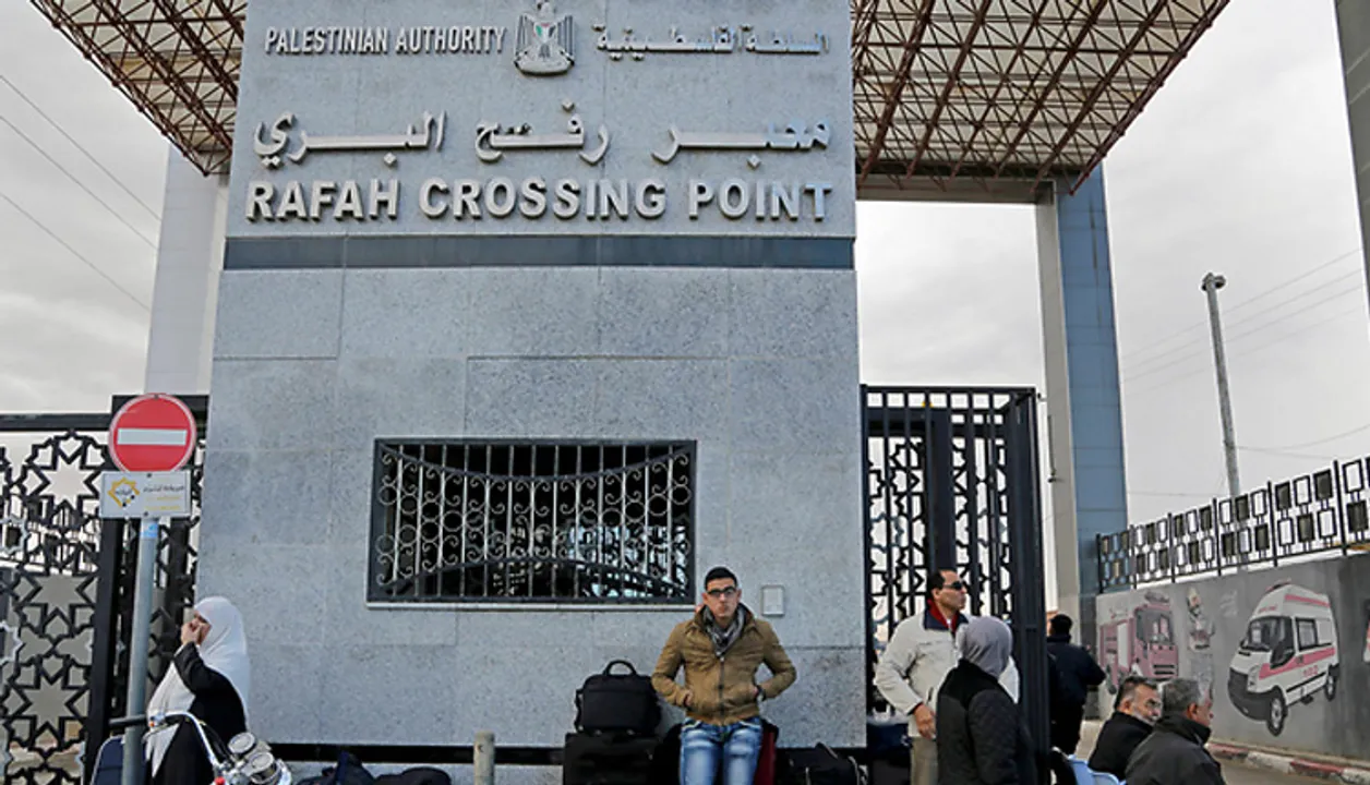  ମୃତ୍ୟୁର ପାଦଦେଶରେ ଠିଆ ହେଇଥିବା ଲକ୍ଷ ଲକ୍ଷ ଗାଜାବାସୀଙ୍କୁ କାହିଁକି ଶରଣ ଦେବାକୁ ଚାହୁଁନାହାନ୍ତି ପଡୋଶୀ ମୁସଲମାନ ଦେଶମାନେ ?