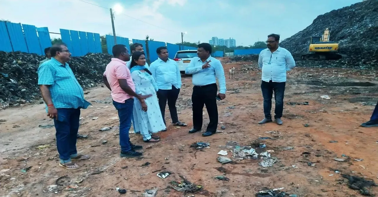  ଭୁବନେଶ୍ୱର ସାଂସଦ ବିଏମସିରେ ଥିବା ବେଳେ ଦାରୁଠେଙ୍ଗରେ ଅଳିଆ ଗଦା କରିଥିଲେ, ଆମେ ବନ୍ଦ କରିଛୁ । ଦିନ କେଇଟାରେ ରାଜଧାନୀ ଅଳିଆ ମୁକ୍ତ ହେବ । ବିଜେପିକୁ ଟାର୍ଗେଟ କଲେ ସୁଲୋଚନା । 