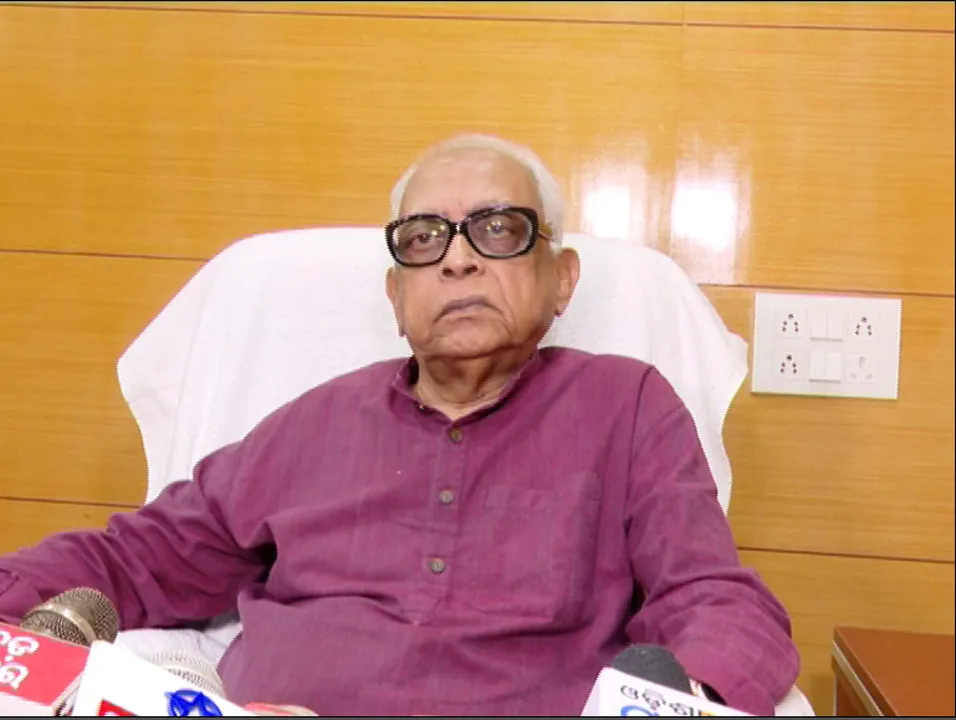  କଂଗ୍ରେସ ବିଧାୟକଙ୍କ ପ୍ରସ୍ତାବ ନେଇ ବଢିଲା ଚର୍ଚ୍ଚା । କୋଶଳୀ ଭାଷାରେ ଅଭିଭାଷଣ ରଖିବାକୁ ଦେଲେ ପ୍ରସ୍ତାବ ।