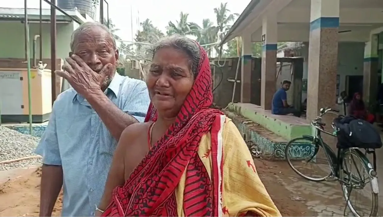  ଟଙ୍କା ପାଇଁ ବୁଢା ବାପା-ମା’ଙ୍କୁ ମାରି ଲହୁ ଲୁହାଣ କଲା ନିର୍ଦ୍ଦୟ ପୁଅ । ଦୁହେଁ ଆହତ ଅବସ୍ଥାରେ ହସ୍ପିଟାଲରେ ଭର୍ତ୍ତି ।