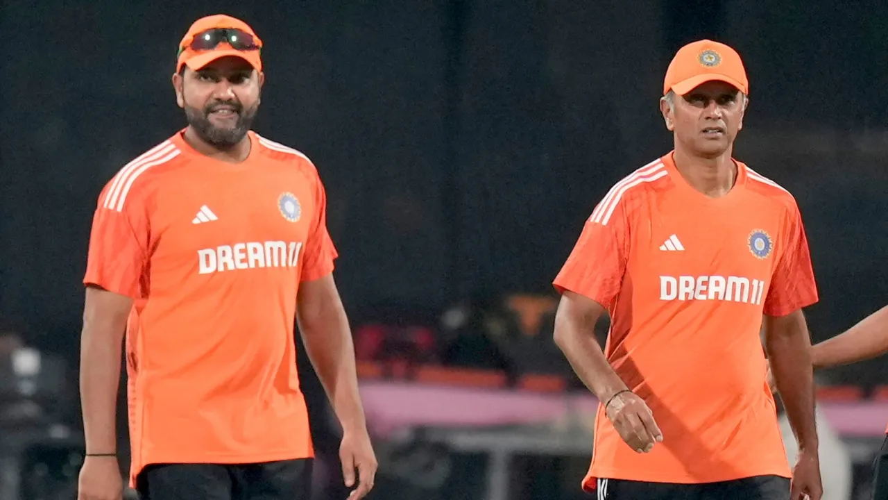  ଟିମ୍ ଇଣ୍ଡିଆକୁ ବାଏ ବାଏ କରିପାରନ୍ତି ଦ୍ରାବିଡ ! ଆଇପିଏଲର ୨ଟି ଟିମ୍ ରାହୁଲଙ୍କୁ ନେବାକୁ ବେଶ ଆଗ୍ରହୀ !