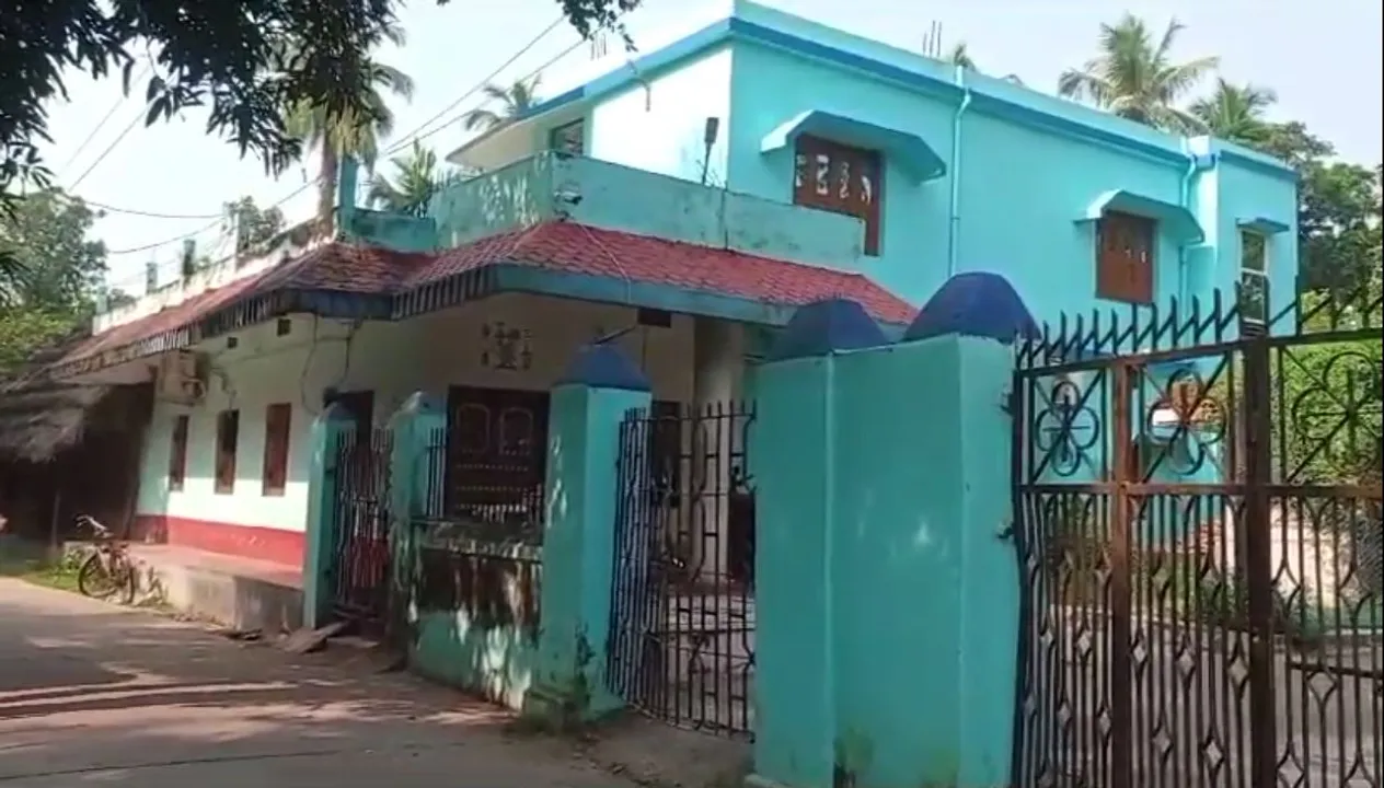  ଭିଜିଲାନ୍ସ ଜାଲରେ ଅଧିକ୍ଷଣ ଯନ୍ତ୍ରୀ । ଭୁବନେଶ୍ୱର ଓ ଭଦ୍ରକର ୬ଟି ସ୍ଥାନରେ ଭିଜିଲାନ୍ସ ବିଭାଗର ସ୍ୱତନ୍ତ୍ର ଟିମର ଚଢାଉ ।