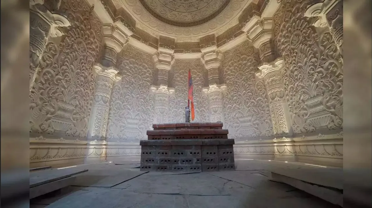  ସାମ୍ନାକୁ ଆସିଲା ଅଯୋଧ୍ୟା ରାମମନ୍ଦିର ଗର୍ଭଗୃହର ପ୍ରଥମ ଦୃଶ୍ୟ । ଗର୍ଭଗୃହରେ ଦୁଇଟି ଫଟୋ ପୋଷ୍ଟ କରି କାର୍ଯ୍ୟକ୍ରମର ସୂଚନା ଦେଲା ଶ୍ରୀରାମ ଜନ୍ମଭୂମି ତୀର୍ଥ ଟ୍ରଷ୍ଟ