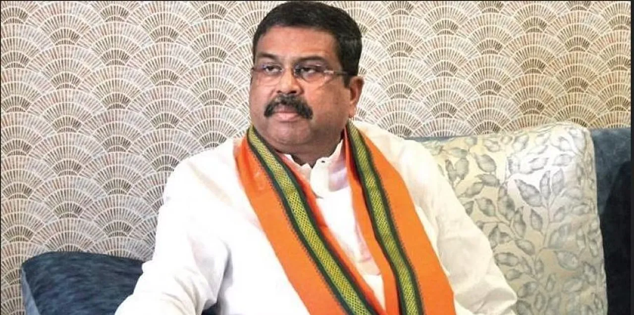  ଆୟକର ବିଭାଗ ଚଢାଉ ନେଇ ପ୍ରତିକ୍ରିୟା ରଖିଲେ କେନ୍ଦ୍ରମନ୍ତ୍ରୀ ଧର୍ମେନ୍ଦ୍ର ପ୍ରଧାନ । ଦୋହରାଇଲେ ମୋଦୀ ଗ୍ୟାରେଣ୍ଟି କଥା