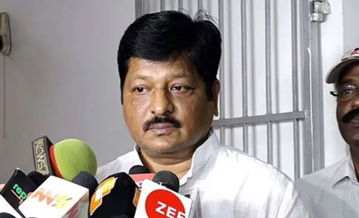  ମାହାଙ୍ଗା ଡବଲ ମର୍ଡର ଘଟଣାରେ ବିଧାୟକ ପ୍ରତାପ ଜେନାଙ୍କୁ ଆଶ୍ୱସ୍ତି  । ଜାନୁଆରୀ ୧୭ ଯାଏଁ ହାଇକୋର୍ଟ ବଢାଇଲେ ଅନ୍ତରୀଣ ସୁରକ୍ଷା  ।