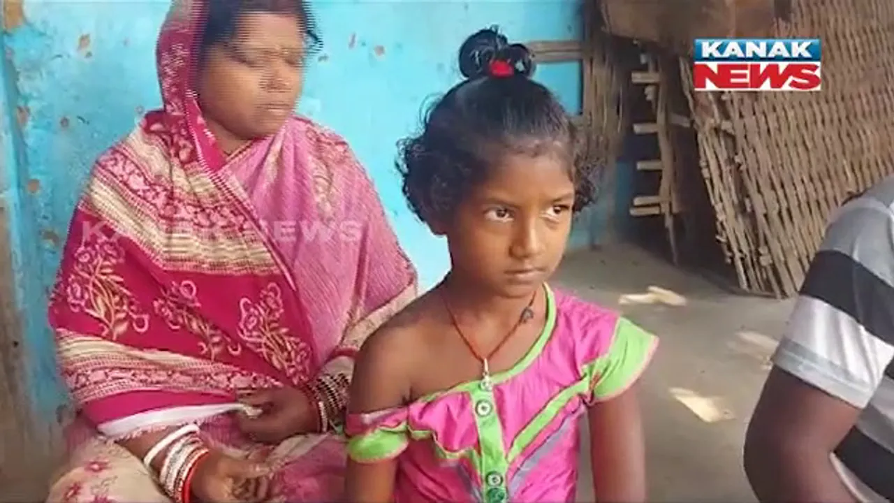  ଦିଦିଙ୍କ ଅମାନବୀୟ କାଣ୍ଡ । ବିରୁଡି କାମୁଡିଲା ବୋଲି, ଚେଙ୍କ ଦେଲ ସ୍କୁଲ ଦିଦି ।
