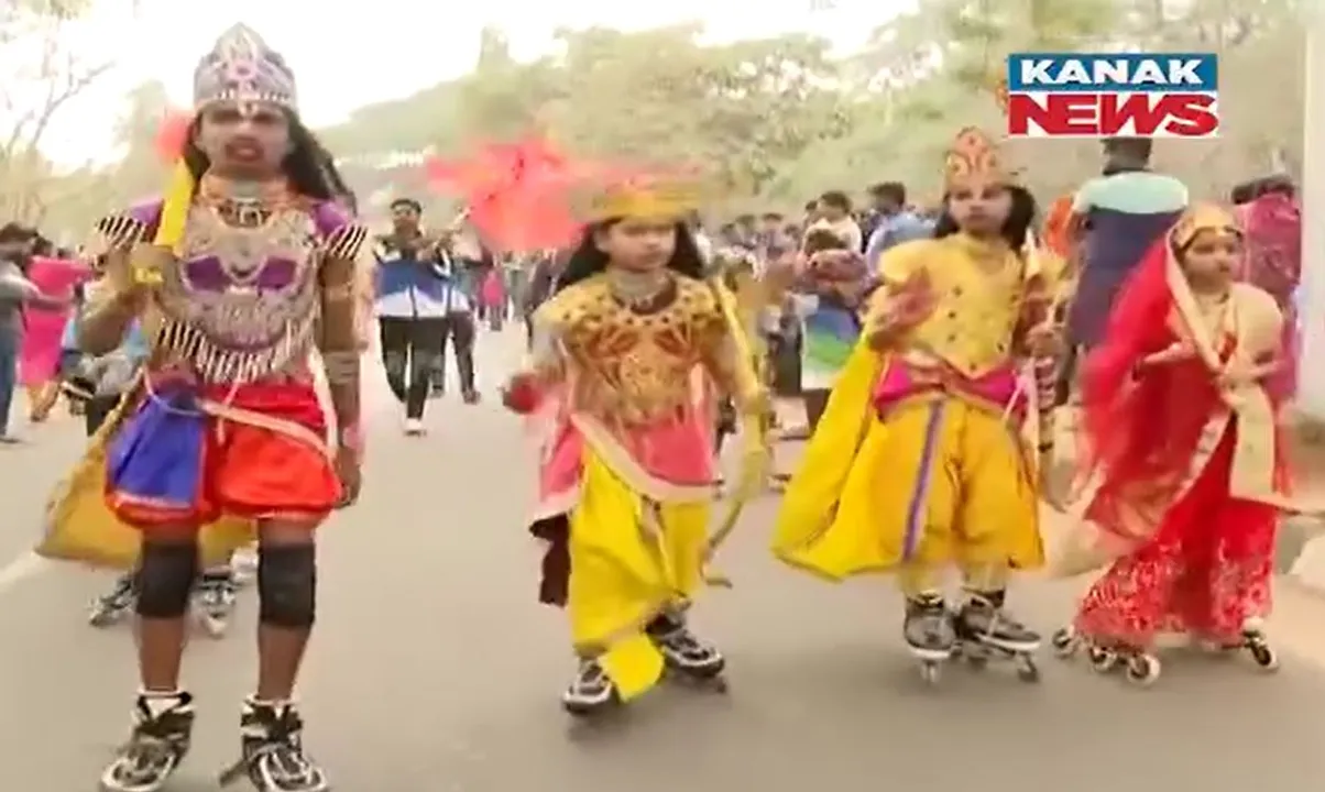  ଶ୍ରୀରାମ ମନ୍ଦିର ପ୍ରତିଷ୍ଠା ପାଇଁ ଚାରିଆଡେ ଉତ୍ସାହ । ଗୋଟିଏ ଗୋଡରେ ଅଯୋଧ୍ୟା ଗଲେ ଲଲାଟ କିଶୋର । ଏପଟେ ପଥୋତ୍ସବରେ ଶ୍ରୀରାମଙ୍କ ଝଲକ ।