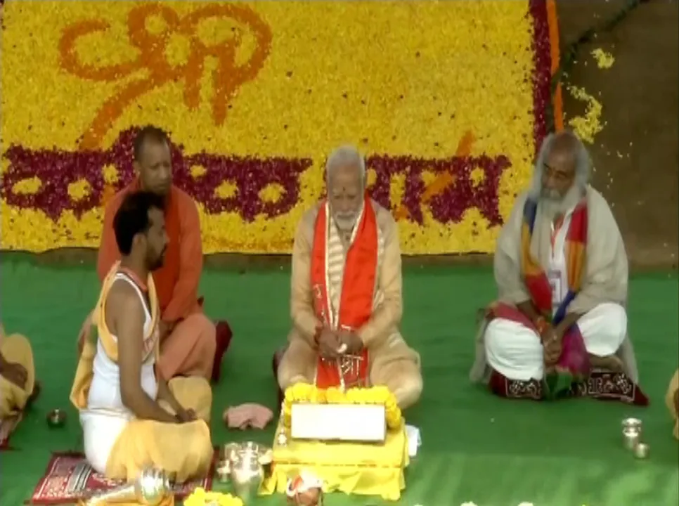  କଳକୀ ଧାମ ମନ୍ଦିରର ଶିଳାନ୍ୟାସ କଲେ ପ୍ରଧାନମନ୍ତ୍ରୀ ମୋଦୀ । ୫ ବର୍ଷ ମଧ୍ୟରେ ଶେଷ ହେବ ମନ୍ଦିର ନିର୍ମାଣ, ଭଗବାନ ବିଷ୍ଣୁଙ୍କ ୧୦ ଅବତାରର ବିଗ୍ରହ ପାଇବ ସ୍ଥାନ ।