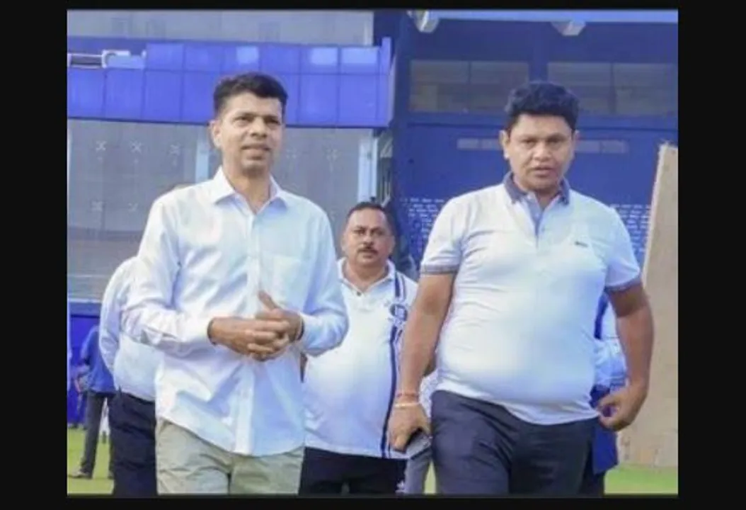  ବିଜେଡି-ବିଜେପି ମେଣ୍ଟ ଘୋଷଣାକୁ ସମସ୍ତଙ୍କ ଅପେକ୍ଷା । ସ୍ୱତନ୍ତ୍ର ବିମାନରେ ଦିଲ୍ଲୀ ଗଲେ ବିଜେଡି ନେତା ଭି.କେ.ପାଣ୍ଡିଆନ ଓ ପ୍ରଣବ ପ୍ରକାଶ ଦାସ । ଛିଡୁନି ସିଟ୍ ଭାଗବଣ୍ଟା