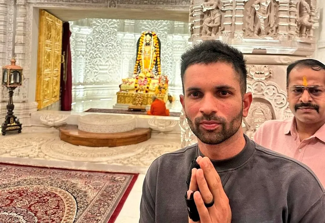  ଆଇପିଏଲ ଆରମ୍ଭ ପୂର୍ବରୁ ପ୍ରଭୁ ଶ୍ରୀରାମଙ୍କ ଦର୍ଶନ କଲେ କ୍ରିକେଟର କେଶବ ମହାରାଜ । ସୋସିଆଲ ମିଡ଼ିଆରେ ଛୁଟିଲା ପ୍ରଂଶସାର ସୁଅ ।