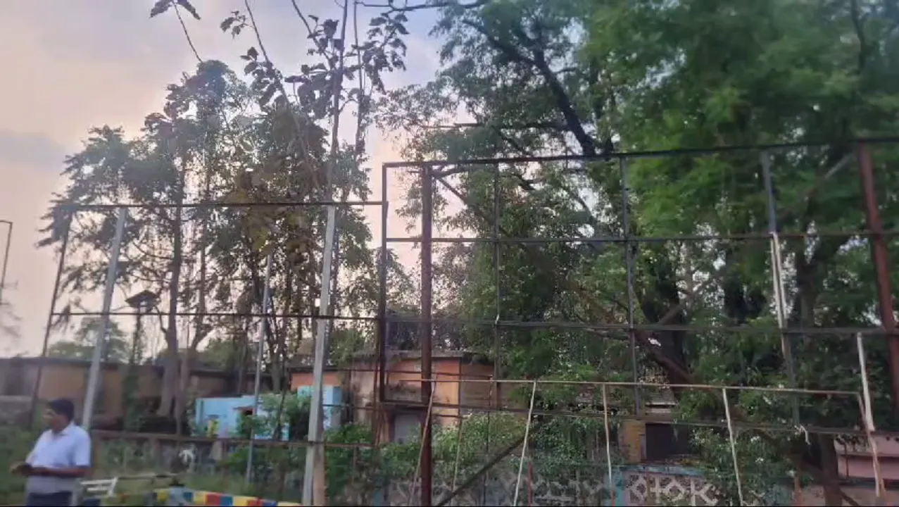  ତାରିଖ ଘୋଷଣା ସହ ନିର୍ବାଚନ ଆଚରଣ ବିଧି ଲାଗୁ । ସମସ୍ତ କାର୍ଯ୍ୟାଳୟରୁ ହଟୁଛି ହୋଡିଂ,ଲିଫଲେଟ୍, ପୋଷ୍ଟର ।