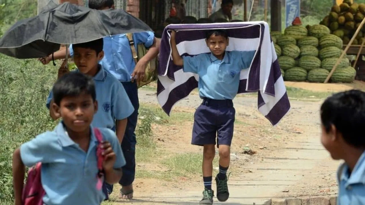  ଆଜିଠୁ ତିନି ଯାଏଁ ରାଜ୍ୟର ସମସ୍ତ ସ୍କୁଲ ଛୁଟି ଘୋଷଣା । କିନ୍ତୁ ନିୟମିତ ଆସିବେ ଶିକ୍ଷକ ଶିକ୍ଷୟିତ୍ରୀ