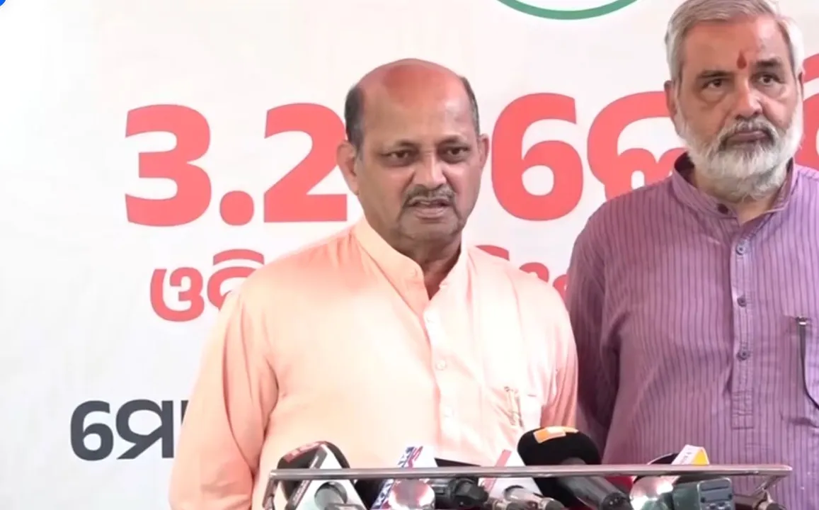  ୪୫ ତମ ପ୍ରତିଷ୍ଠା ଦିବସ ପାଳନ କରୁଛି ବିଜେପି । ରାଜ୍ୟ ବିଜେପି କାର୍ଯ୍ୟାଳୟରେ ପତାକା ଉତ୍ତୋଳନ କଲେ ଦଳର ସଭାପତି