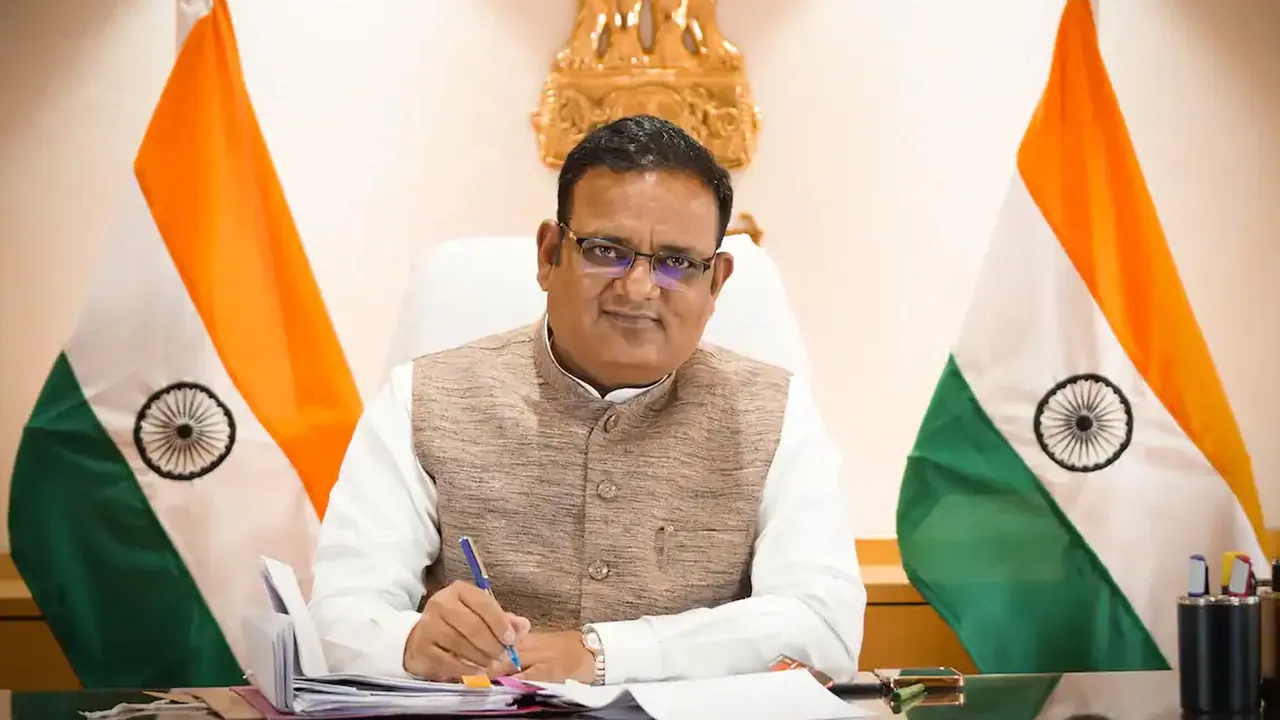  ଦିଲ୍ଲୀରେ କେଜ୍ରିୱାଲ ସରକାରଙ୍କୁ ବଡ ଝଟକା । ମନ୍ତ୍ରୀପଦ ସହ ଦଳରୁ ଇସ୍ତଫା ଦେଲେ ରାଜକୁମାର ଆନନ୍ଦ