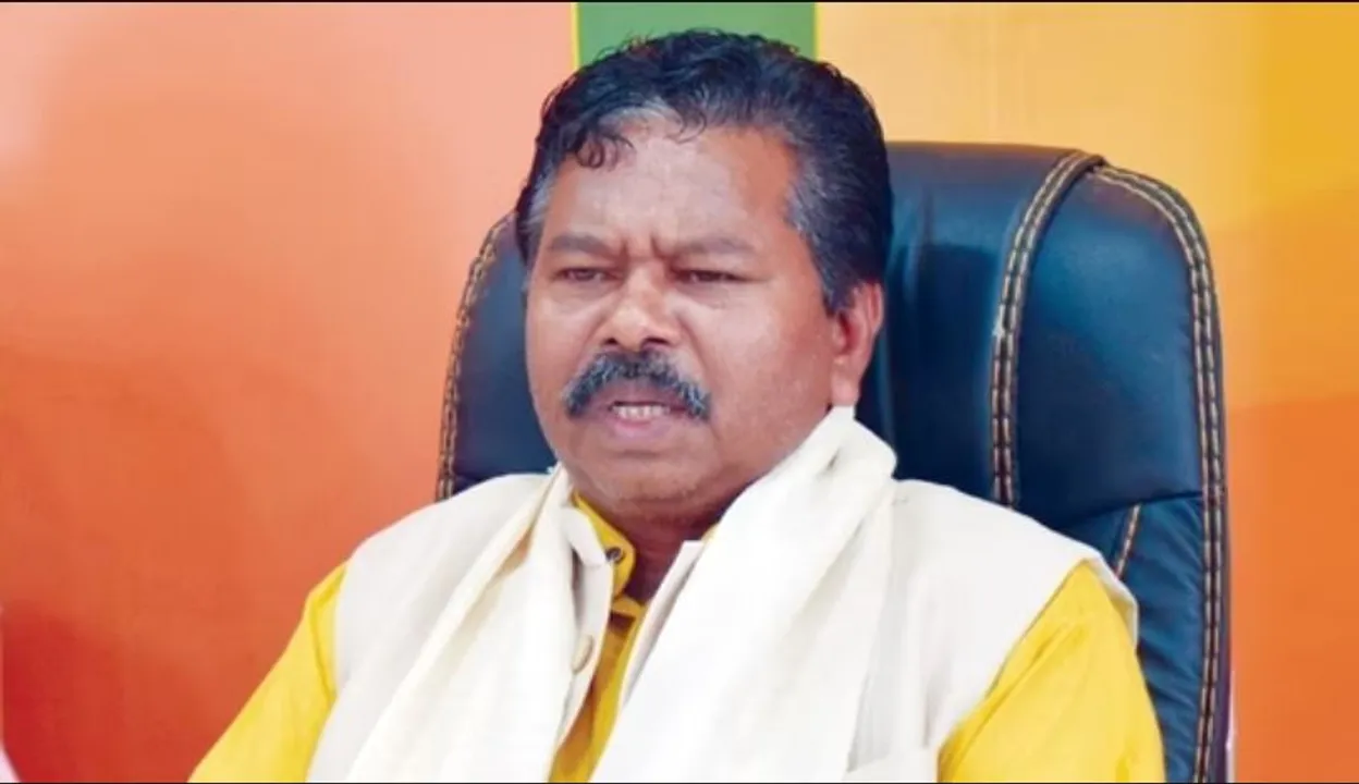 କେନ୍ଦ୍ରମନ୍ତ୍ରୀ ବିଶ୍ୱେଶର ଟୁଡୁଙ୍କ ବିମାନ ଯାଞ୍ଚ । ବିମାନକୁ ଯାଞ୍ଚ କଲା ଫ୍ଲାଇଙ୍ଗ ସ୍ୱାଡ୍ ଓ ପୋଲିସ