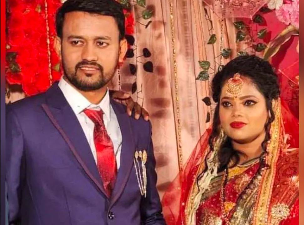  ସ୍ୱାମୀ, ସ୍ତ୍ରୀଙ୍କ ଆତ୍ମହତ୍ୟା । ଘର ଭିତରୁ ମିଳିଲା ଦମ୍ପତ୍ତିିଙ୍କ ମୃତଦେହ । ସିମୁଳିଆ ପୁରୁଷୋତ୍ତମପୁରରେ ଚାଞ୍ଚଲ୍ୟ ।