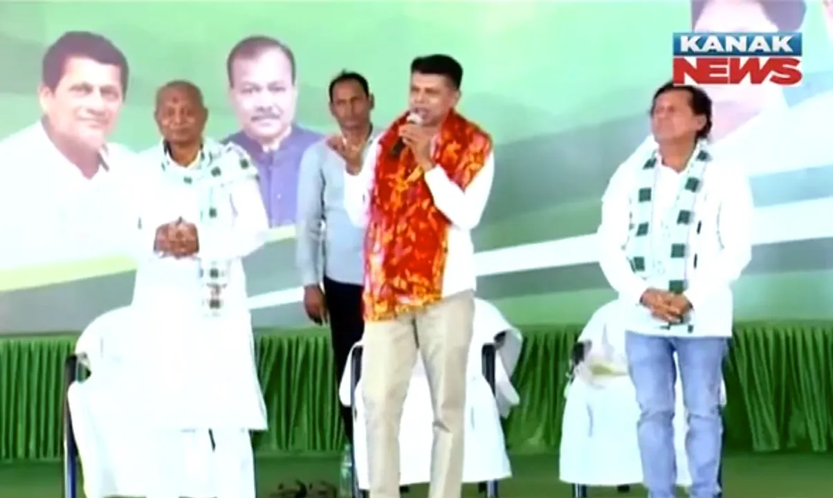  ବୌଦ୍ଧରେ ଭି.କେ ପାଣ୍ଡିଆନଙ୍କ ପ୍ରଚାର । ଦଳୀୟ ପ୍ରାର୍ଥୀଙ୍କ ପାଇଁ ମାଗିଲେ ଭୋଟ୍ । ବିରୋଧୀଙ୍କୁ କଲେ ଟାର୍ଗେଟ ।