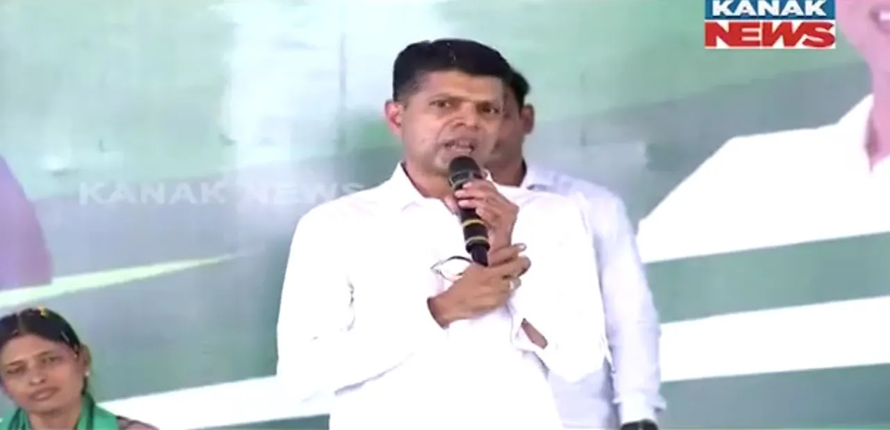  କେନ୍ଦ୍ରମନ୍ତ୍ରୀ ଧର୍ମେନ୍ଦ୍ର ପ୍ରଧାନଙ୍କୁ ଭିକେ ପାଣ୍ଡିଆନଙ୍କ ଆହ୍ୱାନ: କହିଲେ, ୯ ତାରିଖରେ ଯଦି ନବୀନ ମୁଖ୍ୟମନ୍ତ୍ରୀ ଭାବେ ଶପଥ ନନେଇ ପାରିଲେ ମୁଁ ନେବି ରାଜନୀତିରୁ ସନ୍ୟାସ, ହେଲେ କେନ୍ଦ୍ରମନ୍ତ୍ରୀ...