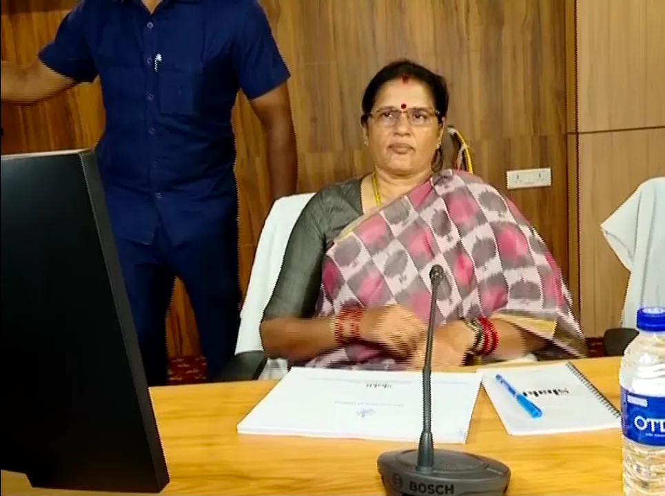  ମିଶନ ଶକ୍ତି ଦୌଡିବ, ବିକଶିତ ଓଡ଼ିଶାର ସ୍ୱପ୍ନକୁ ମିଶନ ଶକ୍ତି ହିଁ ପୂରା କରିବ । ସମୀକ୍ଷା ପରେ ବଡ ବୟାନ ଦେଲେ ଉପ-ମୁଖ୍ୟମନ୍ତ୍ରୀ ପ୍ରଭାତୀ ପରିଡା ।