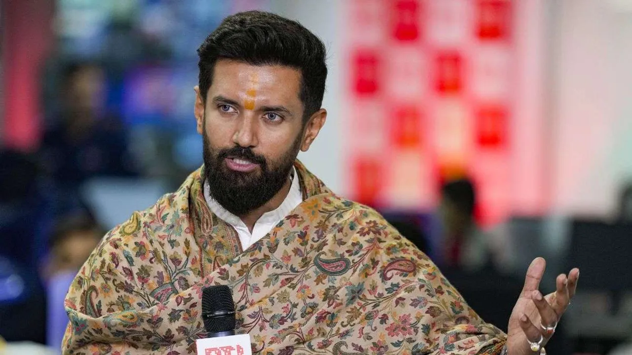  ଏଲଜେପି (ଆର)ର ସଂସଦୀୟ ଦଳ ନେତା ହେଲେ ଚିରାଗ ପାସୱାନ । ଏନଡିଏ ସରକାରରେ ମିଳିପାରେ ଗୁରୁତ୍ୱପୂର୍ଣ୍ଣ ଦାୟିତ୍ୱ । 