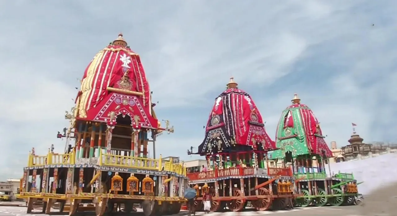  ମହାପ୍ରଭୁଙ୍କ ଅପେକ୍ଷାରେ ୩ ରଥ;  ଆଜି ରଥଖଳାକୁ ବିଜେ ହେବ ଆଜ୍ଞାମାଳ 
