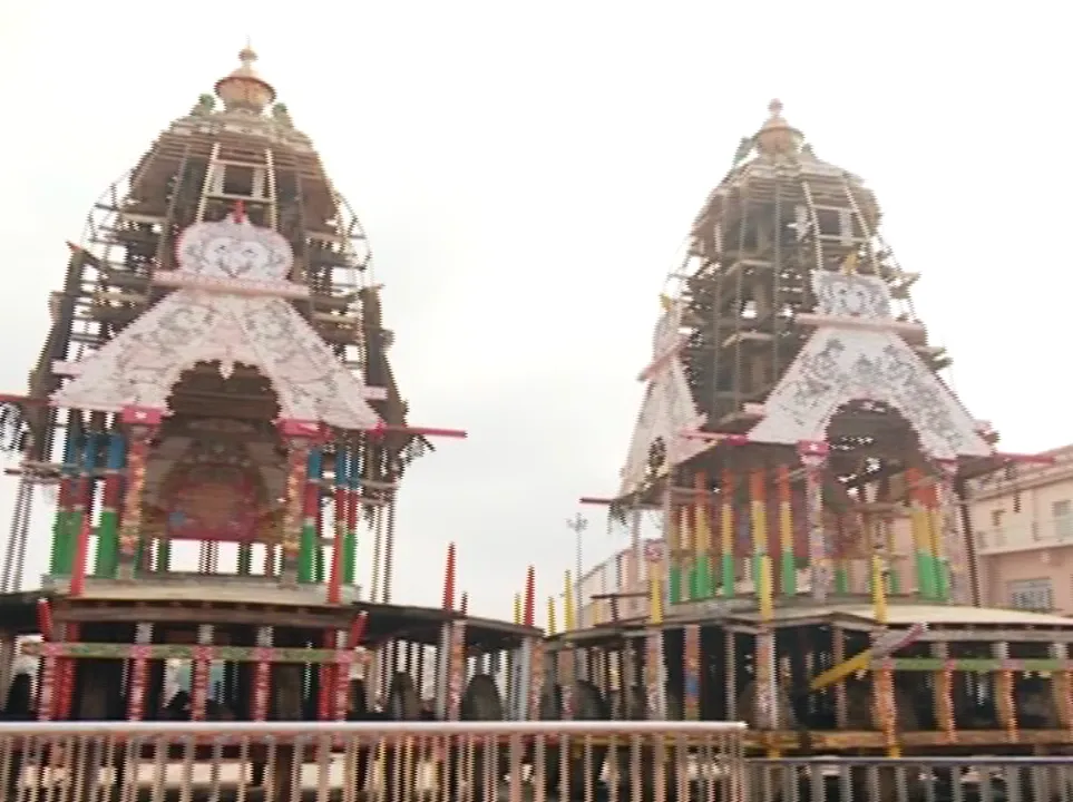  ପୁରୀରେ ଆଜିଠୁ ରଥଭଙ୍ଗା କାମ । ଶ୍ରୀମନ୍ଦିର ପ୍ରଶାସନର ଚିଠି ପାଇବା ପରେ ଭୋଇ ସଦ୍ଦାରଙ୍କ ନେତୃତ୍ୱରେ ଆରମ୍ଭ ହେଲା କାମ
