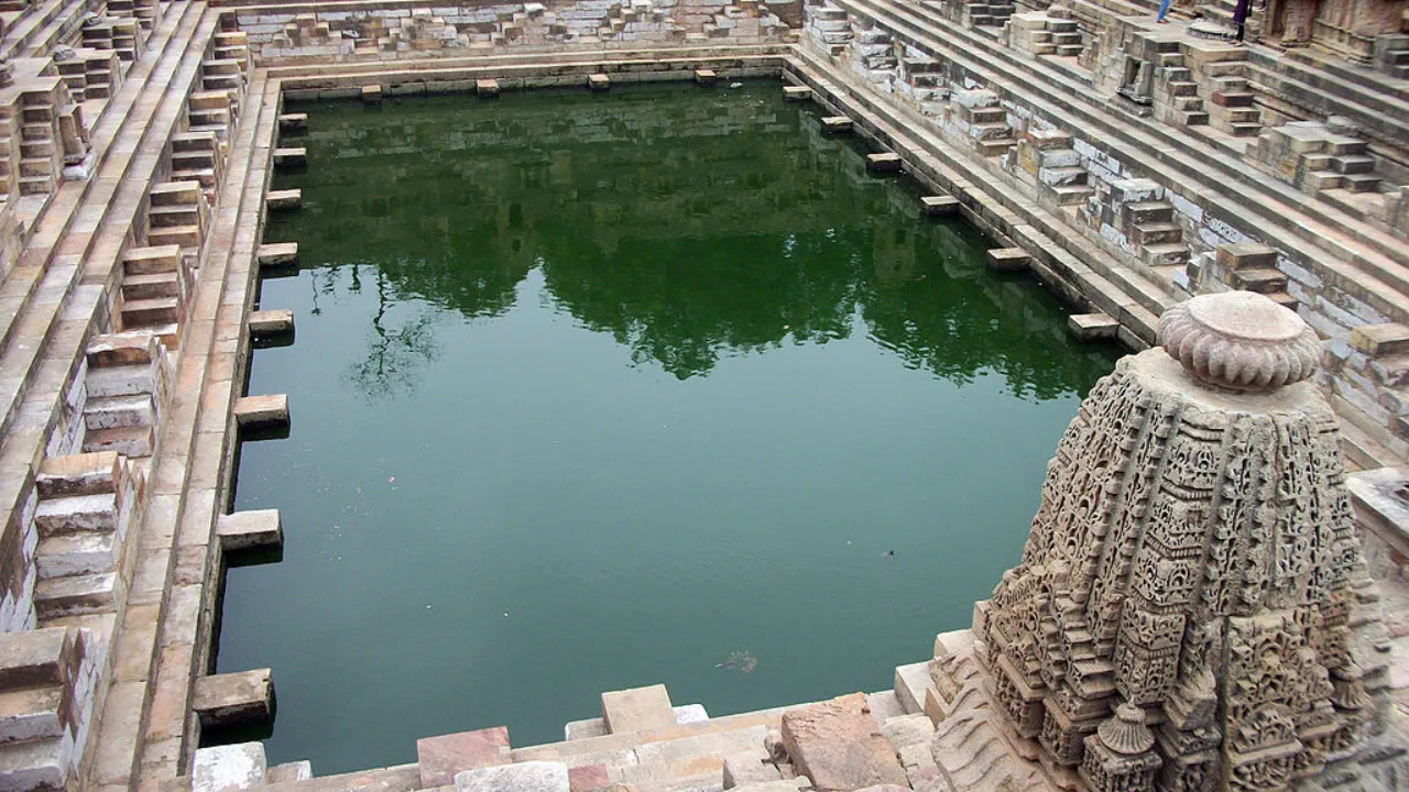 stepwells of gujarat