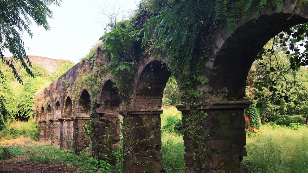 Godhbunder Fort  2