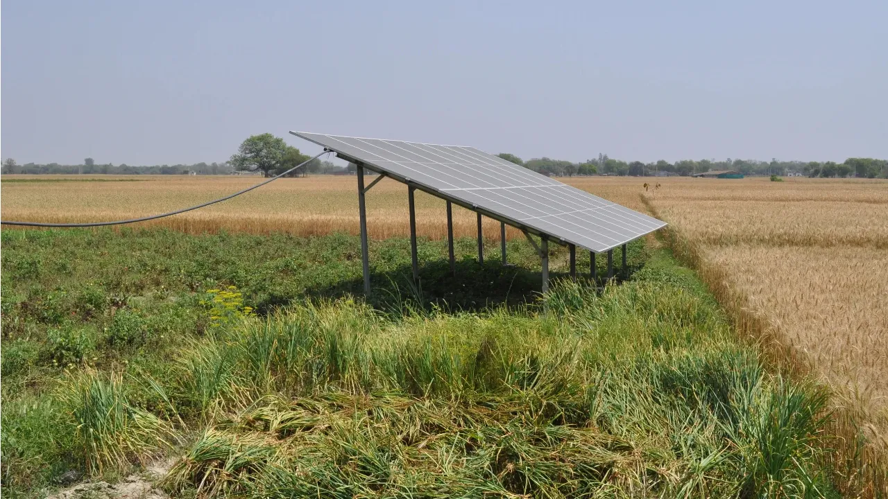 Solar-powered chakkis 2