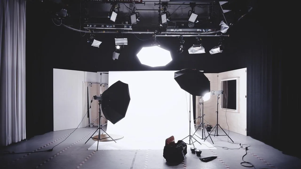 studio 1