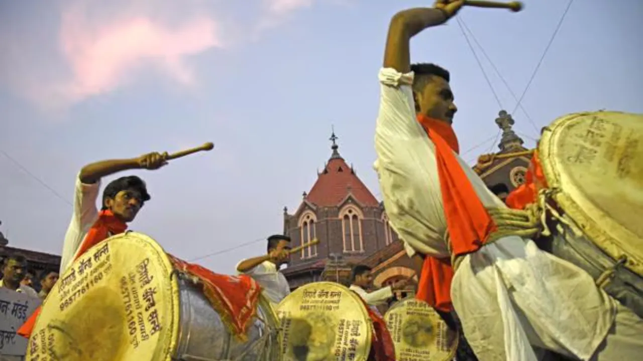 dhol tasha pathaks in Mumbai