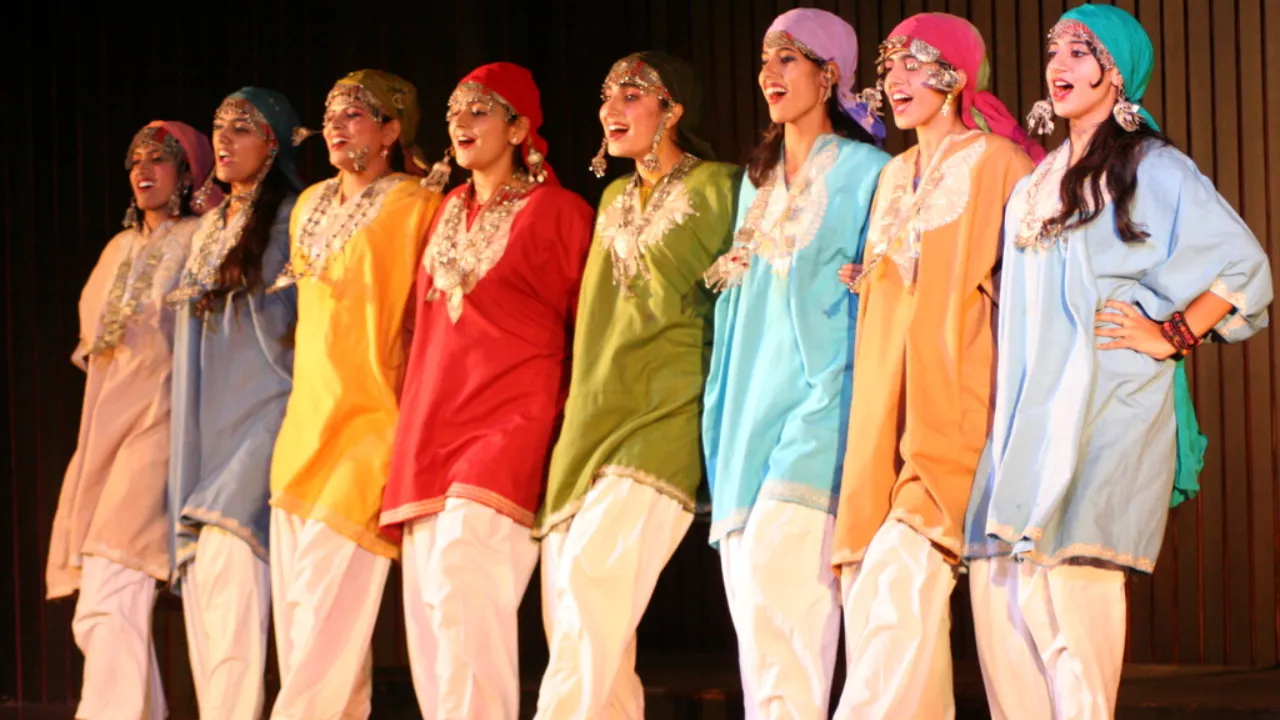 Folk dance of Kashmir 