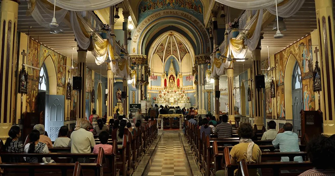 #Christmas2021: Here's a list of Churches for attending Christmas mass in Mumbai!