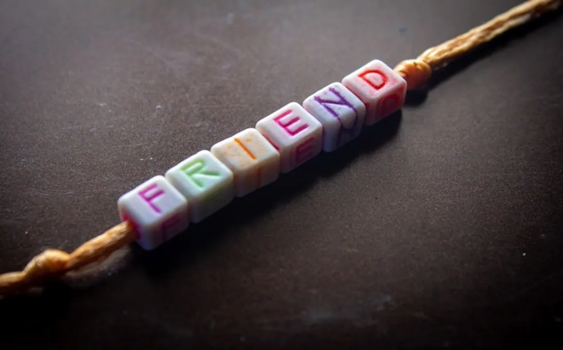 Get these friendship day gifts for your BFF and make it a happy one for them!