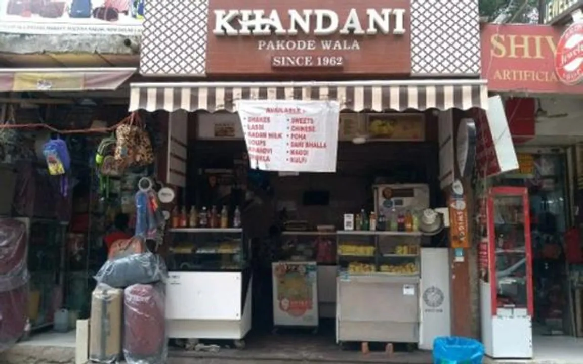 Sarojini Market in Delhi houses a 58-year-old Pakoda shop selling more than a dozen variants of Pakoda!