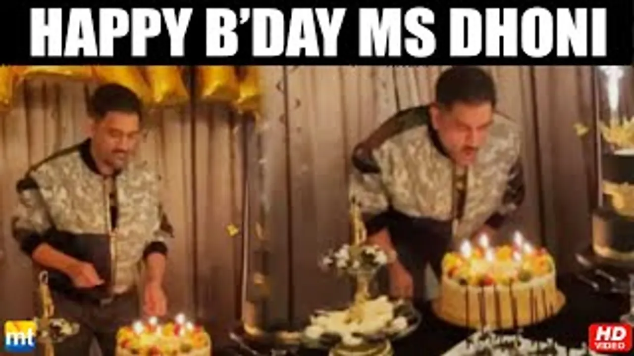 MS Dhoni Turns 41, Celebrates Birthday With Wife Sakshi & Friends In UK