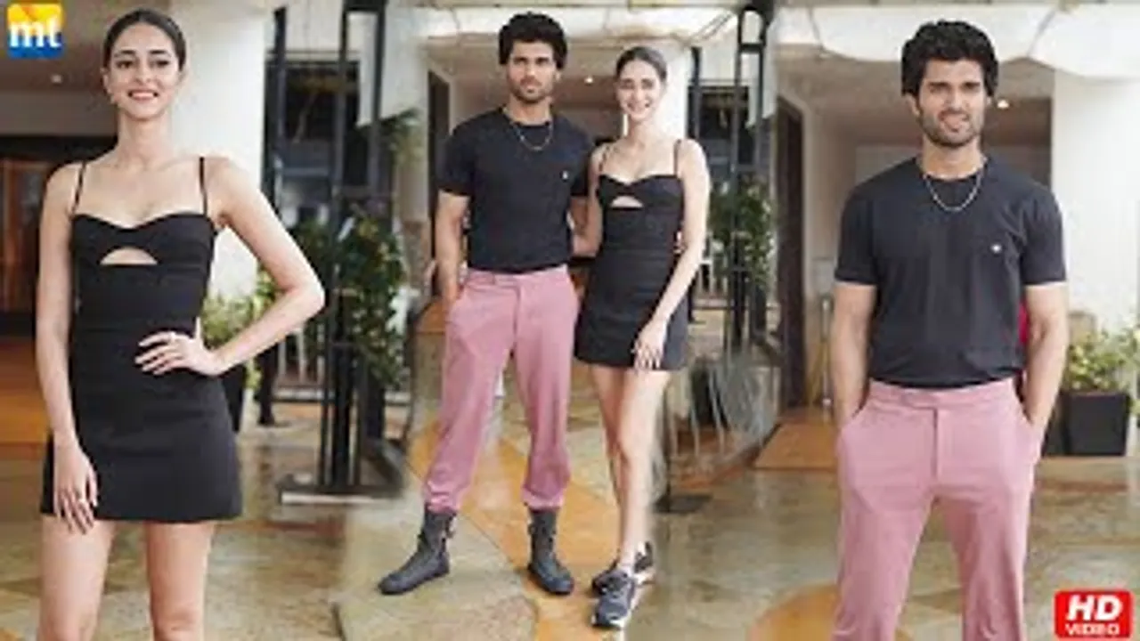 Har Ladki Ki Dhadkan Vijay Deverakonda with his Reel GF Ananya Pandey twin in black During 'LIGER' Promotions