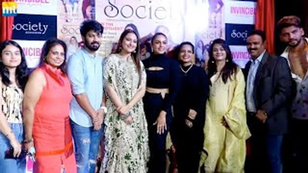 Sonakshi Sinha arrives with Rumoured BF Zaheer Iqbal, Huma Qureshi At A Magazine Launch