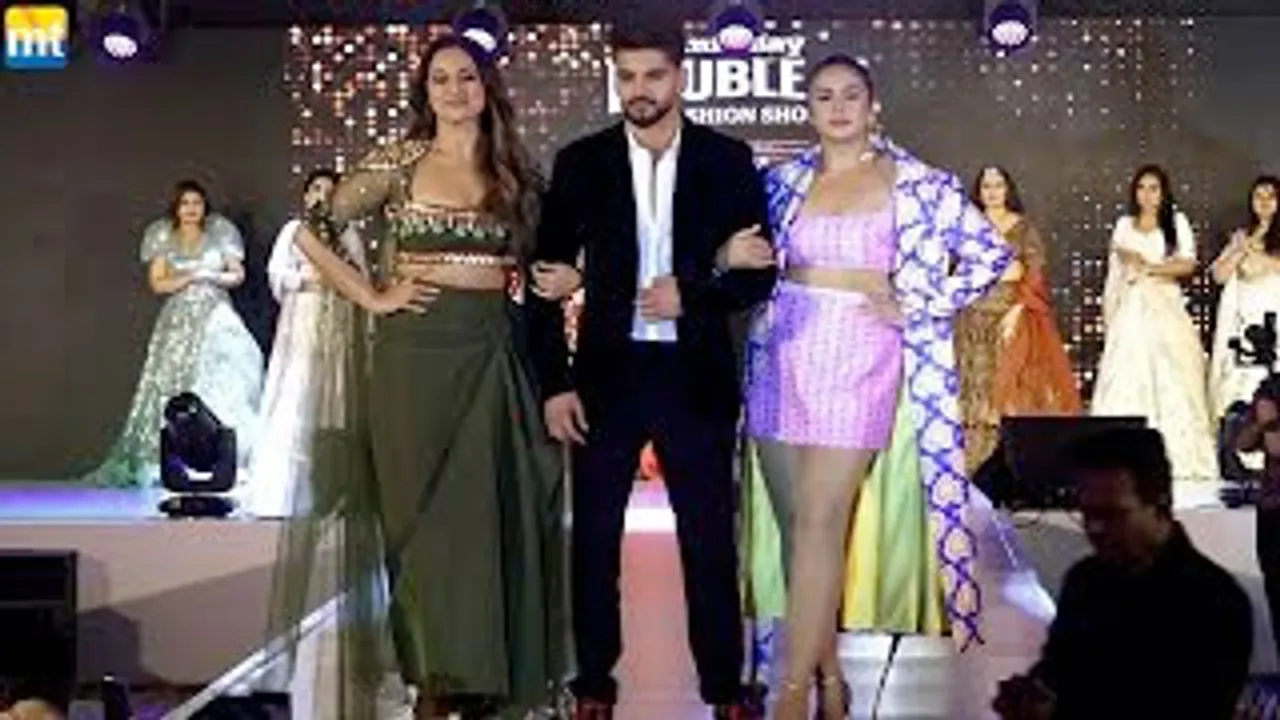 Sonakshi Sinha with her rumoured BF Zaheer Iqbal And Huma Qureshi At Mid-Day Glitz & Glam Awards 2022