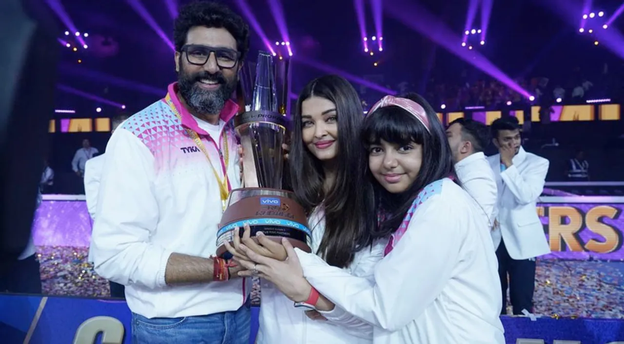 Abhishek Bachchan, Aishwarya Bachchan & Aaradhya Bachchan Celebrate Jaipur Pink Panther's Win —